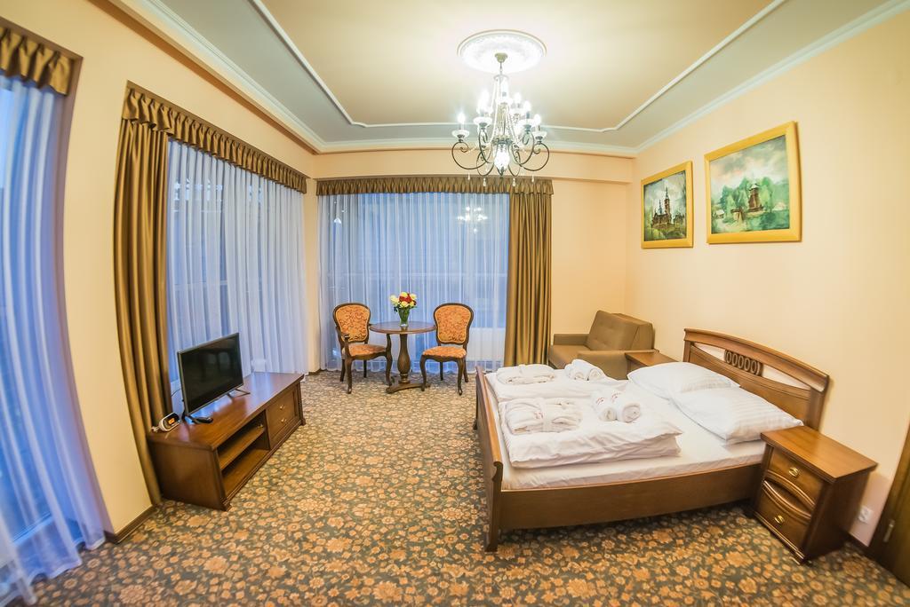 Victoria Cechini Hotel Krynica Zdroj Room photo