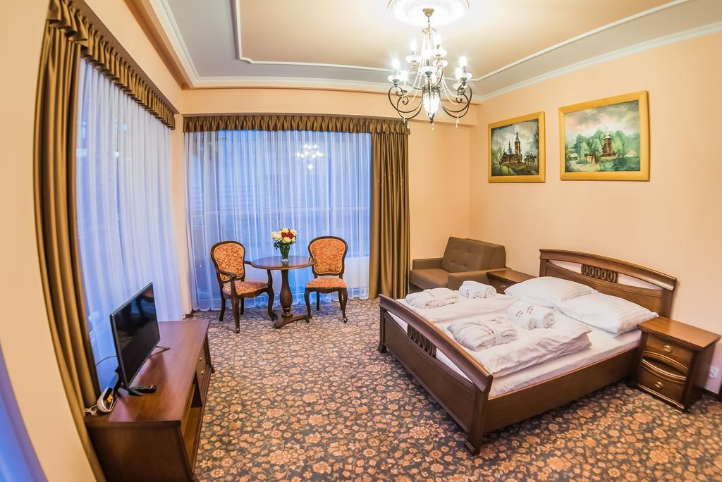 Victoria Cechini Hotel Krynica Zdroj Room photo